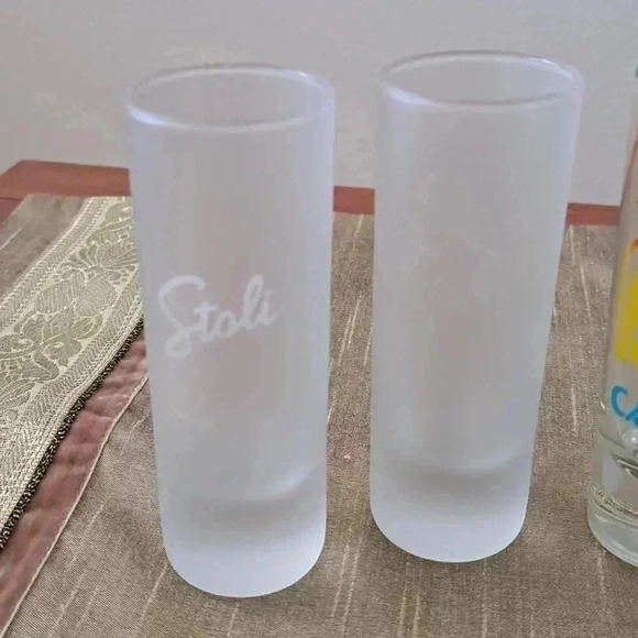 𝅺SHOT GLASSES TALL KHOR AND STOLI - Picture 2 of 4